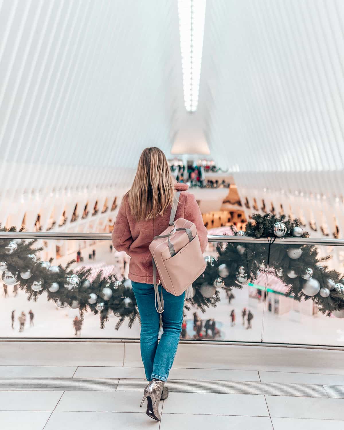 girl at the Oculus